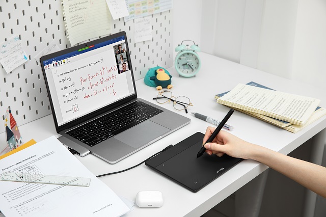XP-Pen Deco Fun graphics tablet without screen.jpg