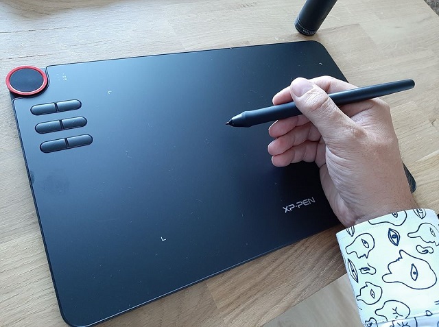 xp-pen deco 03 wireless drawing tablet